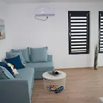 شقة Modern Waterfront 1br With Ac