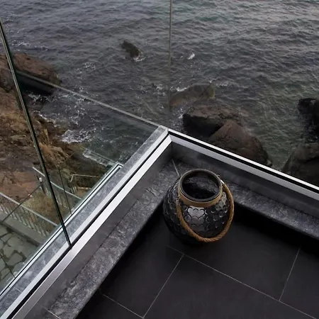 Modern Waterfront 1br With Ac Σωζόπολη